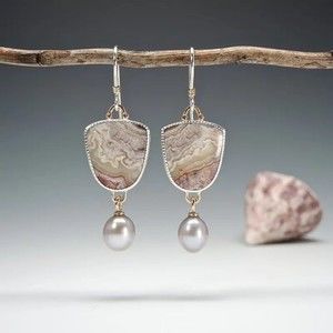 Marbled Dangle Pearl Earrings